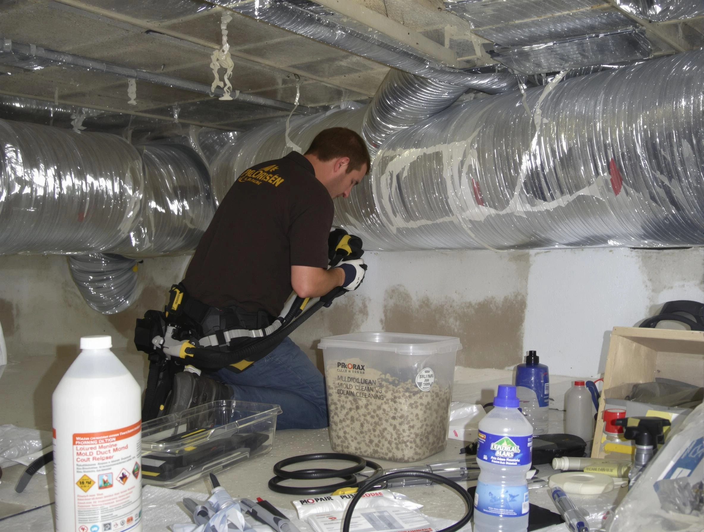 Mustang Air Duct Cleaning specialist performing professional mold removal from air ducts in Mustang